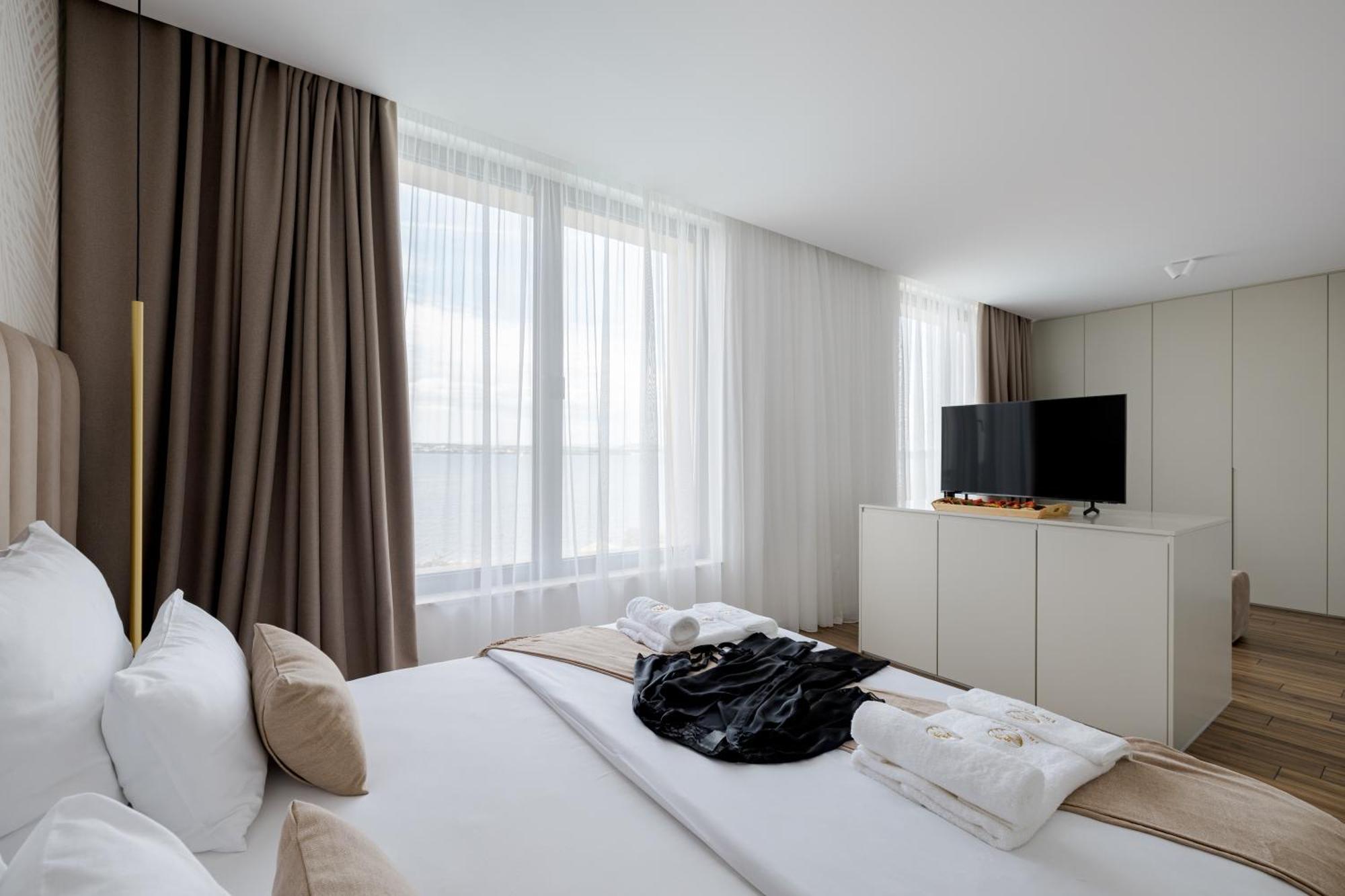 The Palms Vila Tkon