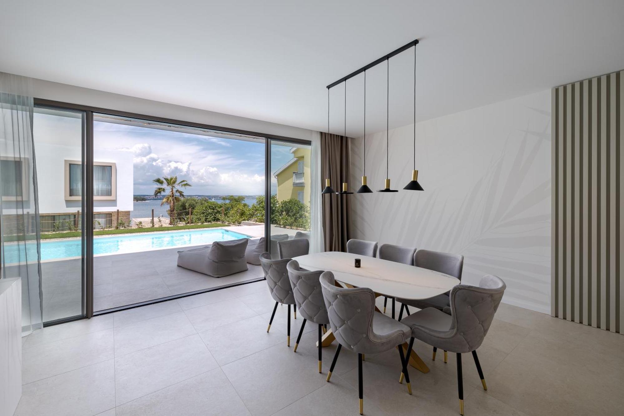 The Palms Vila Tkon